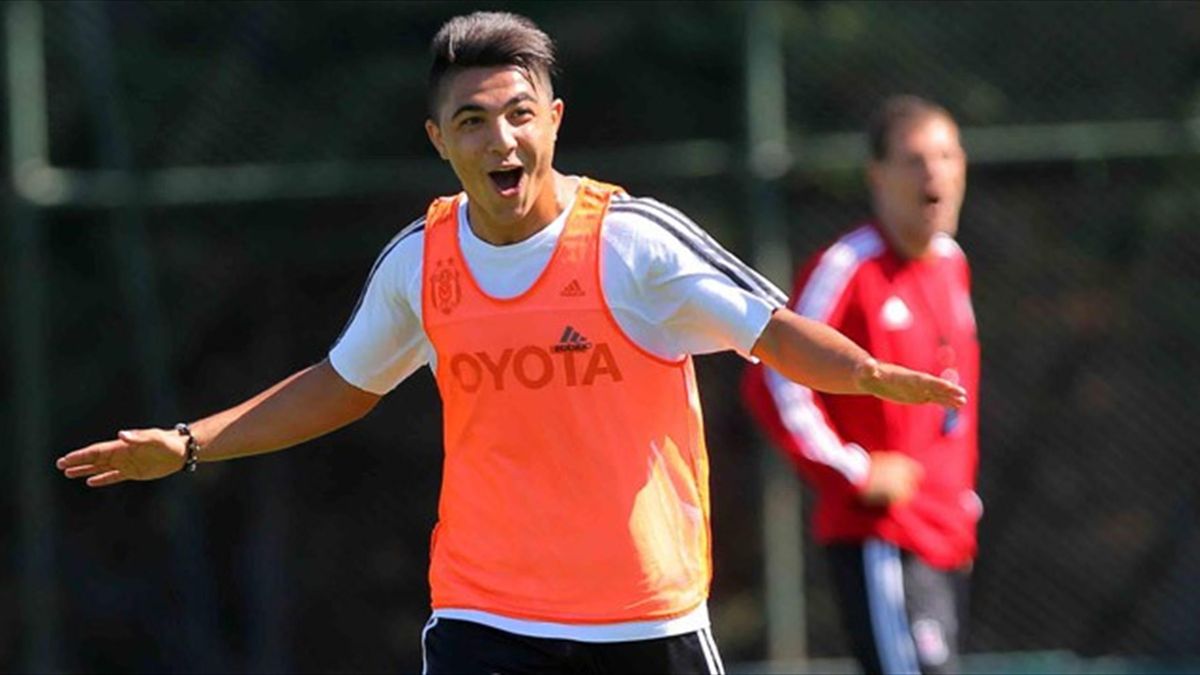 Barcelona'nın kapısından dönen Muhammed Demirci ...