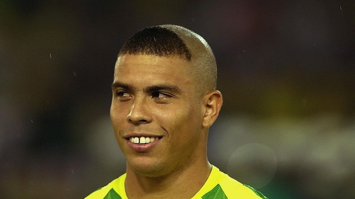 Byvshij Napadayushij Sbornoj Brazilii Ronaldo Izvinilsya Za Svoyu Prichesku Na Chm 2002 Eurosport