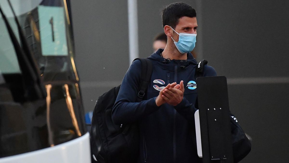 Novak Djokovic arrive à Melbourne
