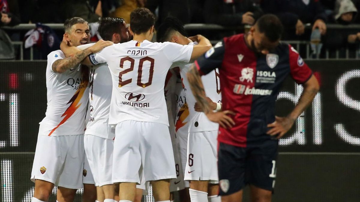 Serie A Cagliari Roma 3 4 Gol Ma Anche Tanti Errori Doppiette Per Kalinic E Joao Pedro Eurosport