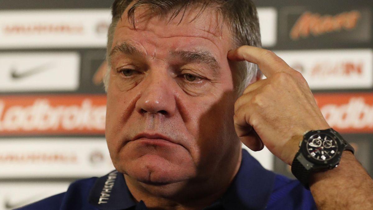 Paul Parker Big Sam Allardyce Has Been Stupid Naive And Ignorant But He Doesn T Deserve The Sack Eurosport