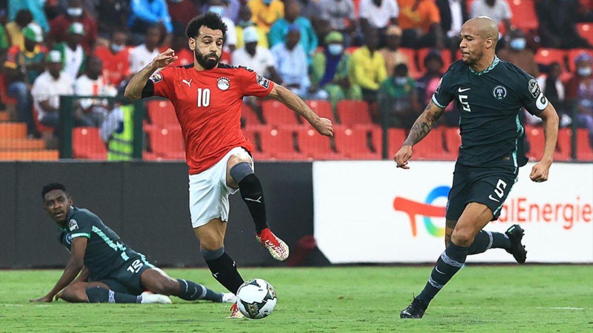 Salah in azione durante Nigeria-Egitto - Coppa d'Africa 2021
