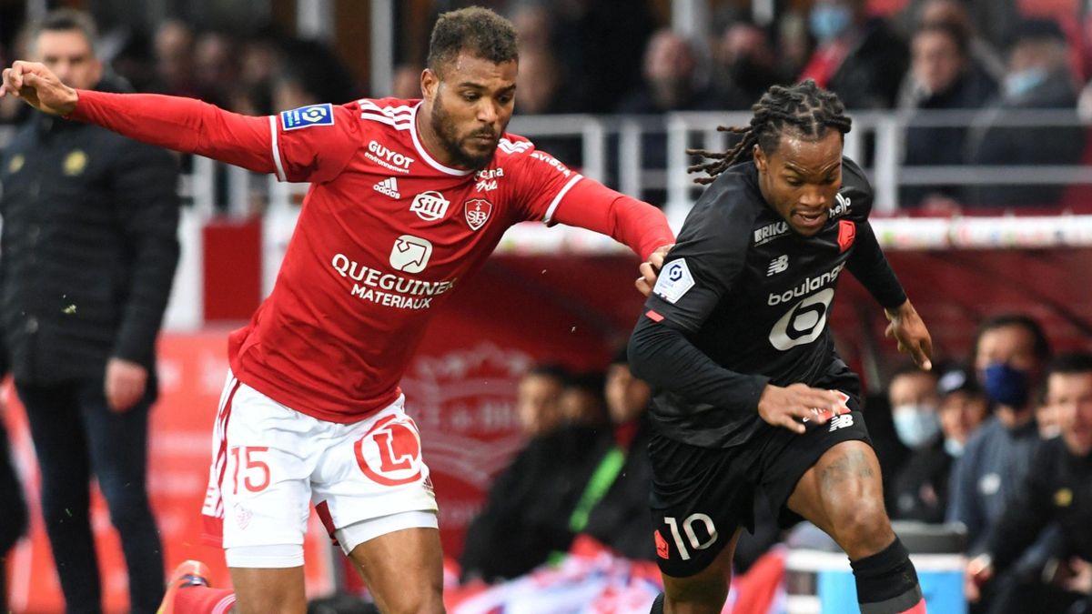 Steve Mounié (Brest) et Renato Sanches (Lille) / Ligue 1