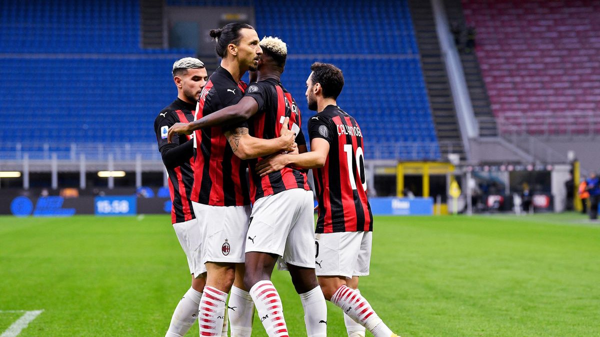 Zlatan Ibrahimovic double sees AC Milan sink Inter in derby - Eurosport