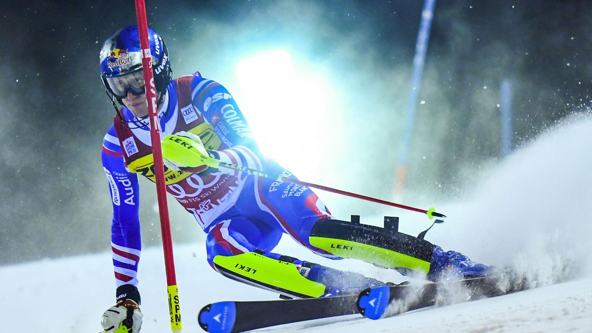 Clément Noël lors de la première manche du slalom de Madonna di Campiglio, en Coupe du monde, le 22 décembre 2021