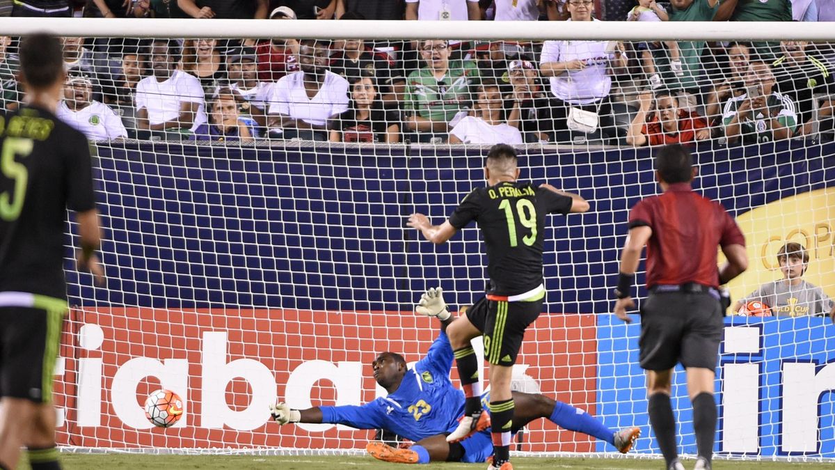 mexico beat jamaica 3 1 to win gold cup