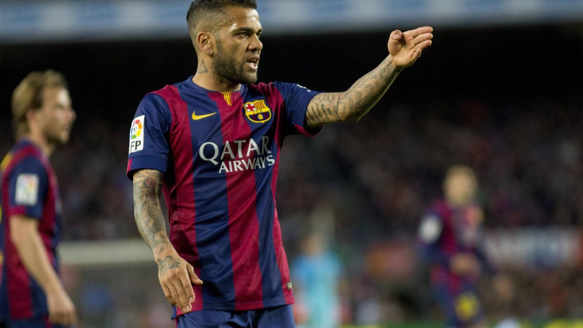 Dani Alves Vor Abschied Aus Barcelona Eurosport