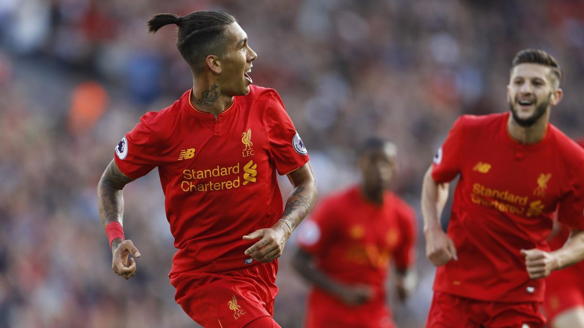 Roberto Firmino celebrates scoring for Liverpool against Leicester