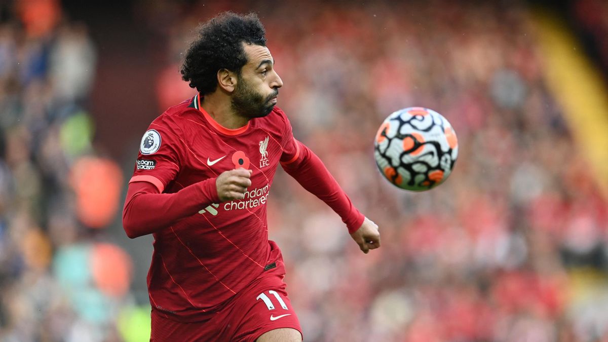 Mohamed Salah vom FC Liverpool am Ball