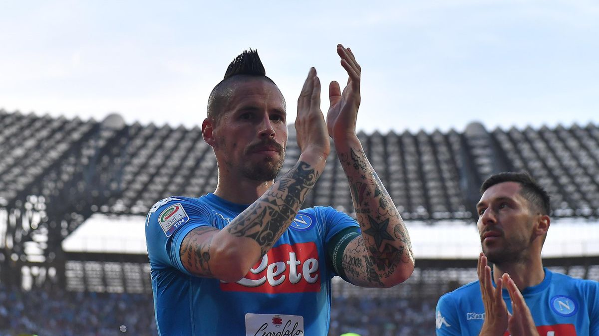 Hamsik C E La Lettera D Addio Ai Suoi Tifosi Napoli Tatuato Sulla Pelle Eurosport