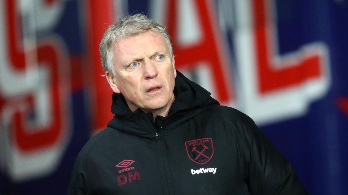 ‘Every footballer has responsibility to do the right thing’ - Moyes hits out at over Soucek red