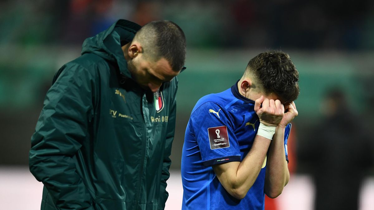 Giorgio Chiellini and Jorginho of Italy reacts at the end of the 2022 FIFA World Cup Qualifier knockout round play-off match between Italy and North Macedonia at Stadio Comunale Renzo Barbera