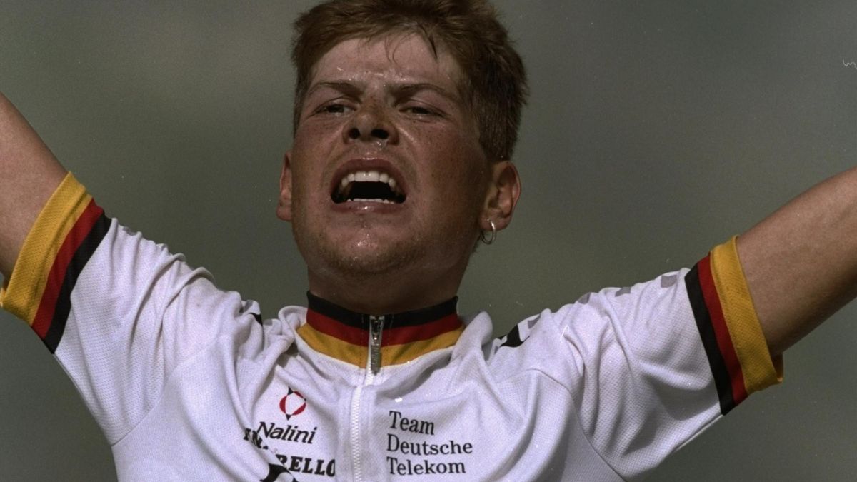 Kein Tag Wie Jeder Andere Jan Ullrich Gewinnt Die Tour De France 