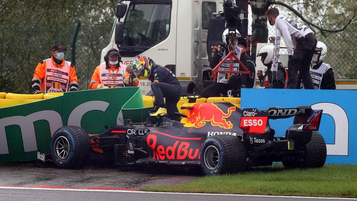 Sergio Pérez (Red Bull) crashte schon vor dem Start in Spa-Francorchamps