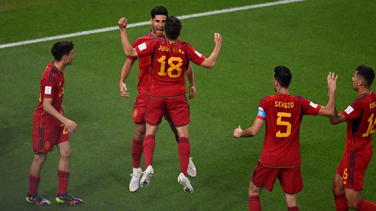 La joie des Espagnols, larges vainqueurs du Costa Rica en Coupe du monde, le 23 novembre 2022