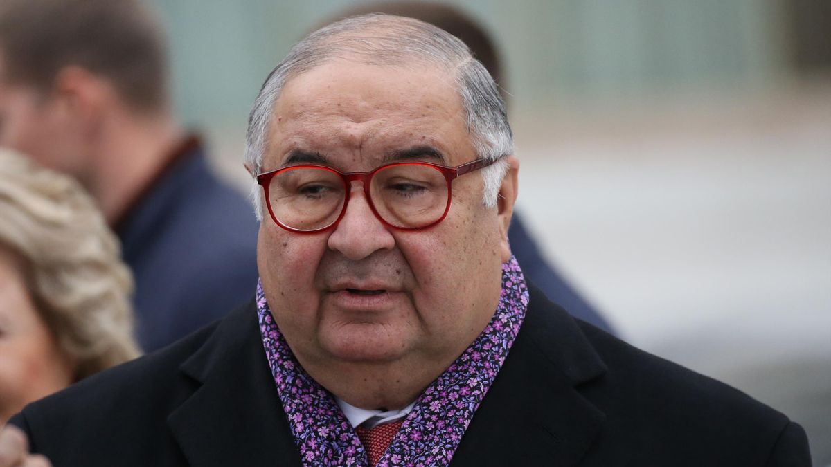 Ð Ð¾ÑÑÐ¸Ð¹ÑÐºÐ¸Ð¹ Ð±Ð¸Ð·Ð½ÐµÑÐ¼ÐµÐ½ ÐÐ»Ð¸ÑˆÐµÑ€ Ð£ÑÐ¼Ð°Ð½Ð¾Ð² Ñ…Ð¾Ñ‡ÐµÑ‚ Ð²Ð»Ð¾Ð¶Ð¸Ñ‚ÑŒ Ð´ÐµÐ½ÑŒÐ³Ð¸ Ð²