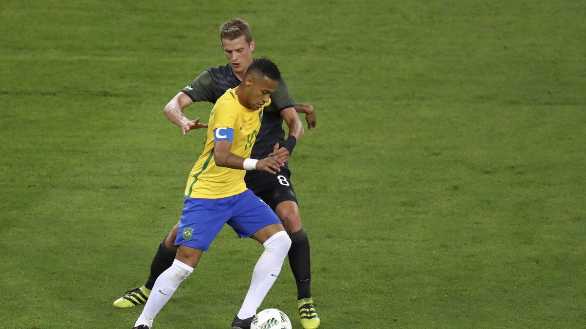 Neymar (BRA) of Brazil and Lars Bender (GER) of Germany