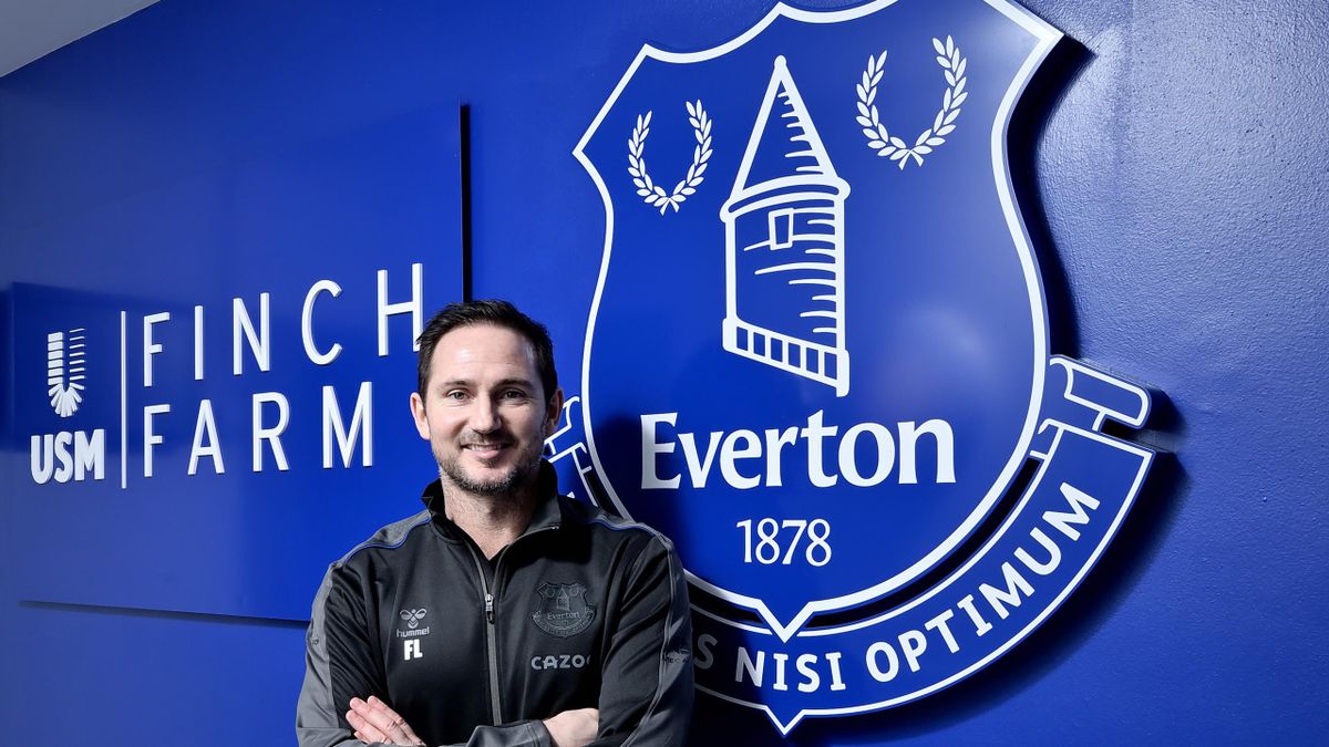 Frank Lampard poses for a photo after becoming the new manager of Everton FC on January 31 2022 at USM Finch Farm in Halewood, England. (Photo by Tony McArdle/Everton FC via Getty Images)