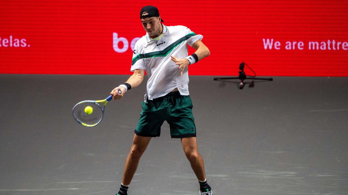 ATP Köln: Struff nach Sieg gegen Cecchinato im ...