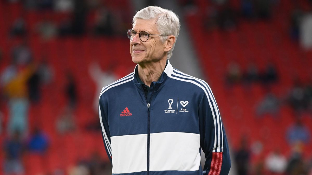 DOHA, QATAR - DECEMBER 17: Arsène Wenger looks on during the FIFA Legends friendly match between Arab Legends and World Legends at Al Thumana Stadium on December 17, 2021 in Doha, Qatar. (Photo by David Ramos - FIFA/FIFA via Getty Images)