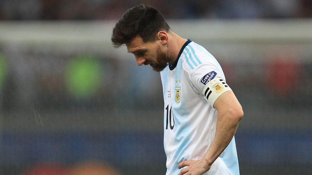 Copa America Lionel Messi Suspendu Un Match Apres Son Expulsion Contre Le Chili Eurosport