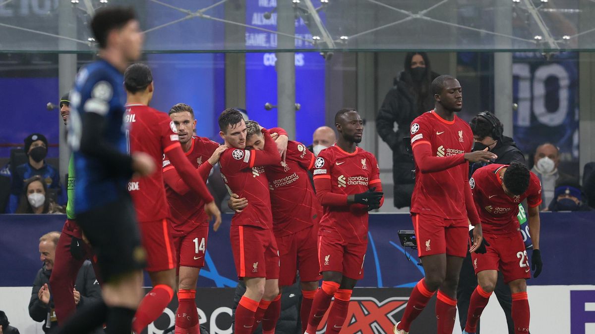 Esultanza di gruppo per il gol di Firmino in Inter-Liverpool - Champions League 2021/2022