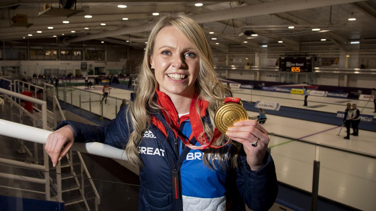 Vicky Wright medallista británica en curling