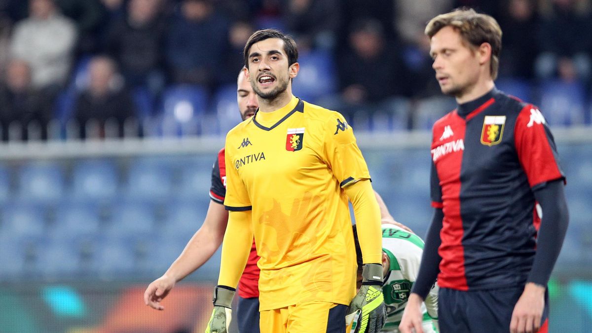 Le Pagelle Di Genoa Sassuolo 2 1 Locatelli Lussuoso Subito Perin Eurosport