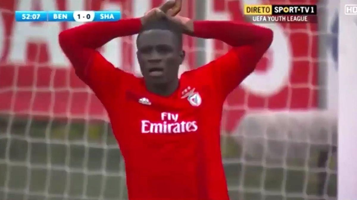Watch: Cocky teenager 'heartbroken' atrocious penalty - Eurosport