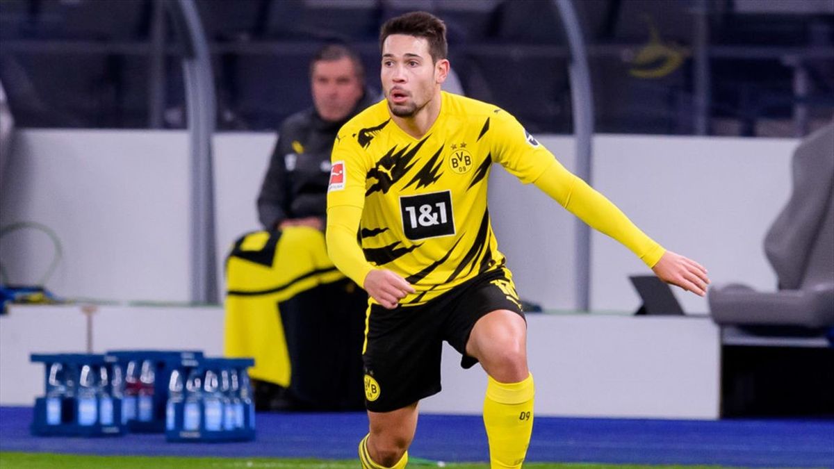 Bvb Star Raphael Guerreiro Steht Angeblich Bei Real Madrid Auf Dem Wunschzettel Eurosport