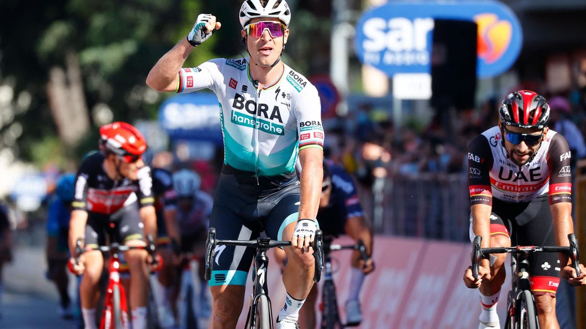 Peter Sagan esulta al Giro d'Italia