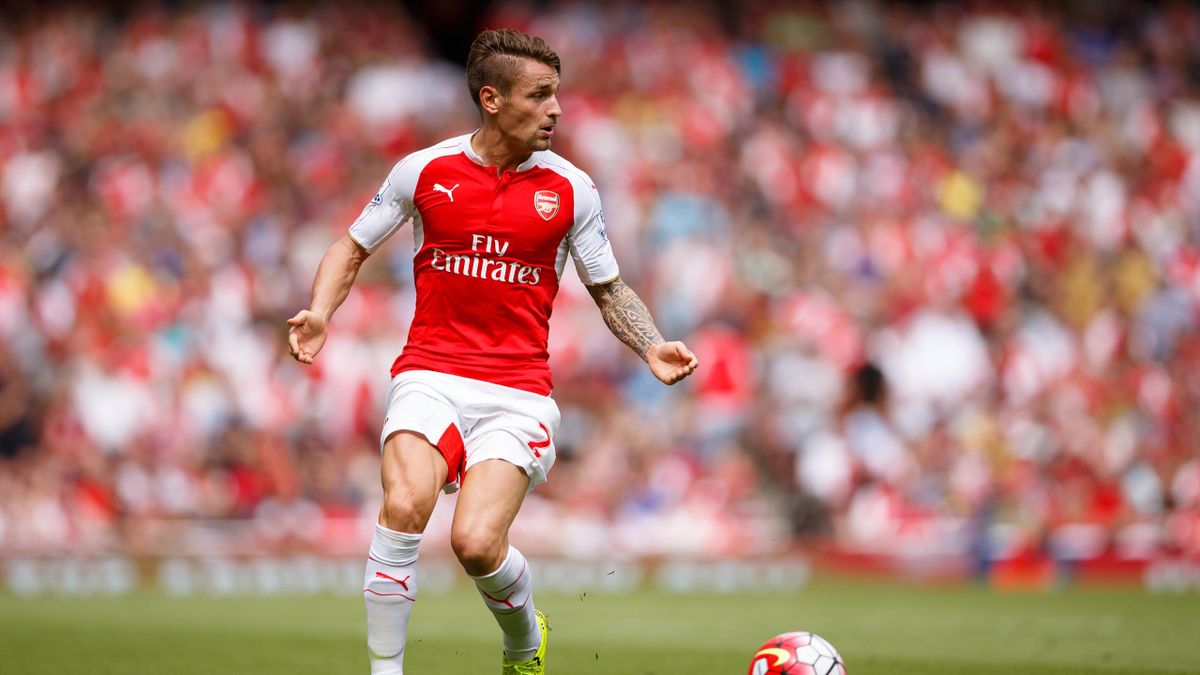 Mercato Mathieu Debuchy Je Ne Peux Pas Rester A Arsenal Eurosport