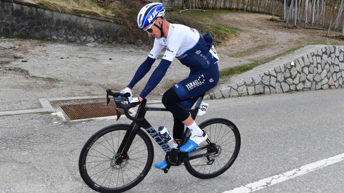 Chris Froome si stacca nella prima tappa del Tour of the Alps 2021 - Getty Images