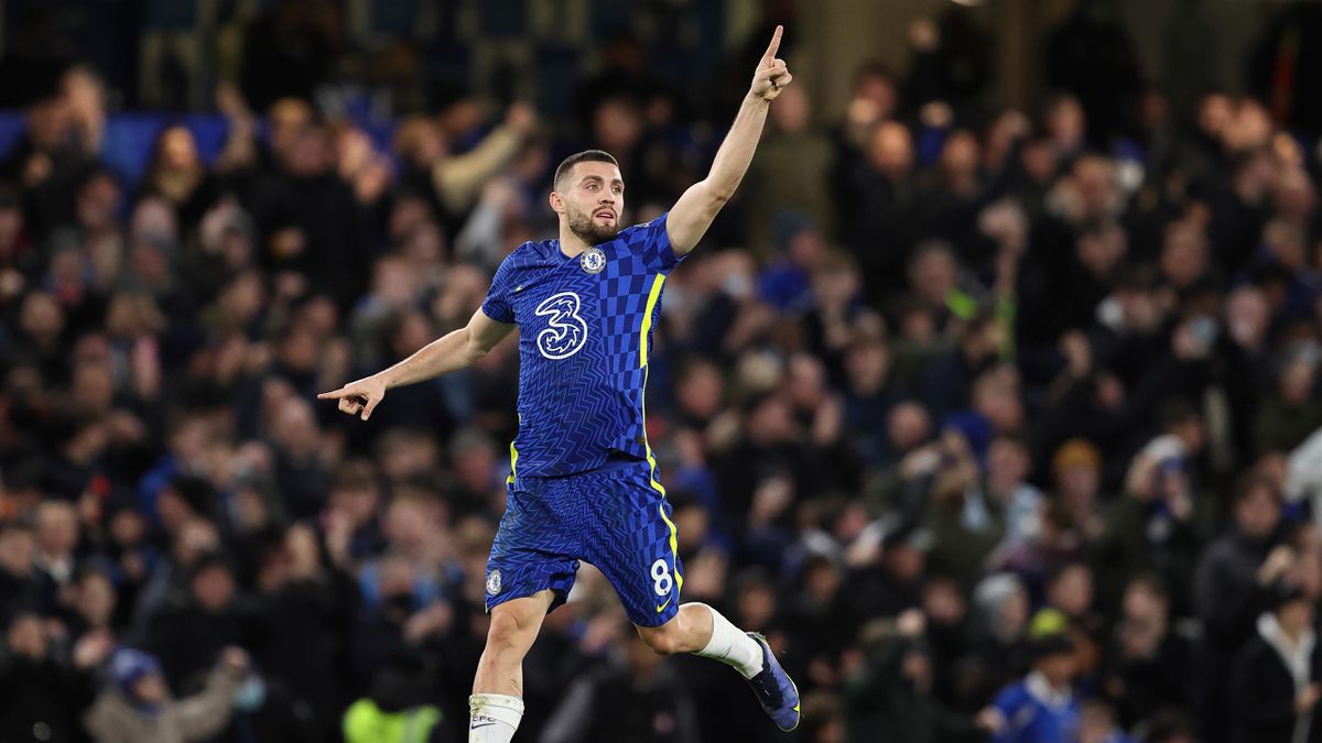 Mateo Kovacic of Chelsea celebrates after scoring a goal to make it 1-2 during the Premier League match between Chelsea and Liverpool at Stamford Bridge
