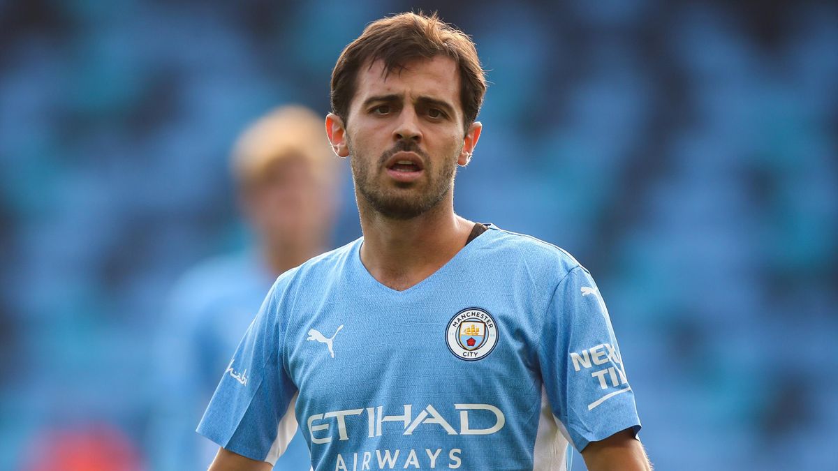  Bernardo Silva of Manchester City in action during the match against Leicester City at the Etihad Stadium.