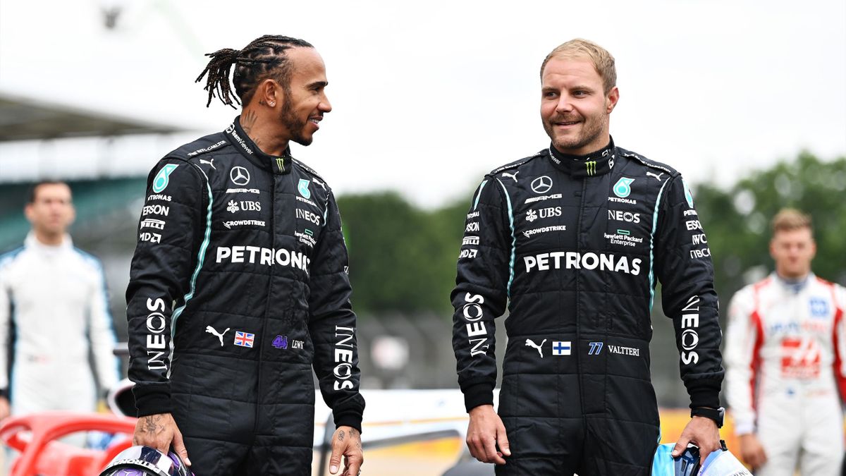 Lewis Hamilton (l.) und Valtteri Bottas