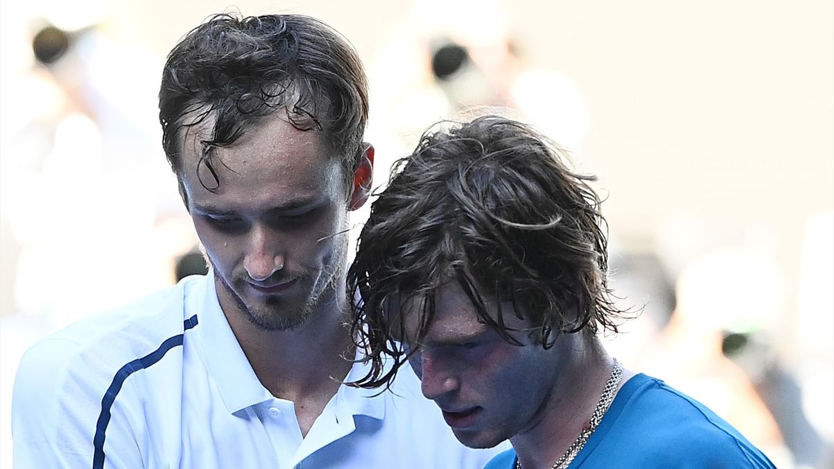 Dürfen in Wimbledon nicht teilnehmen: Die beiden Russen Daniil Medvedev und Andrey Rublev