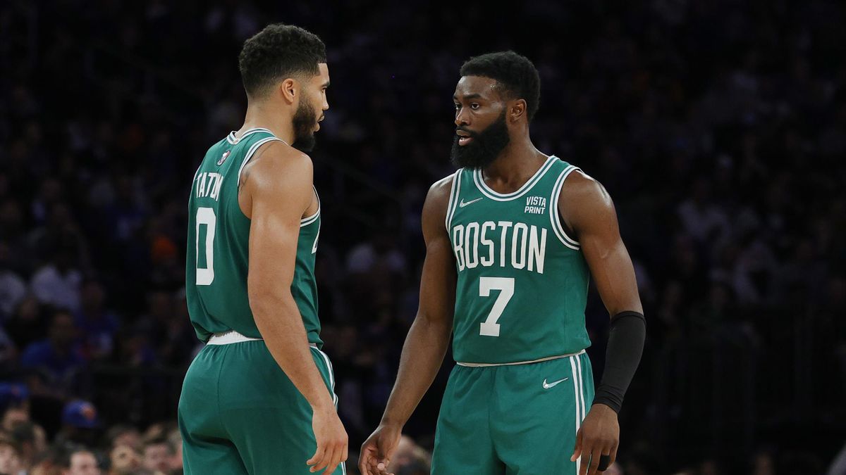 Jayson Tatum et Jaylen Brown (Boston Celtics) le 20 octobre 2021 en NBA