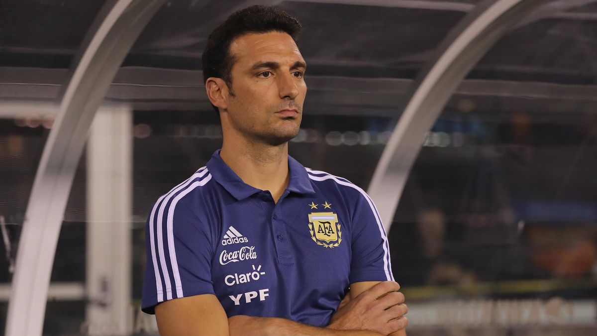 Football news - Argentina ask coach Lionel Scaloni to stay for 2019 Copa  America - Eurosport