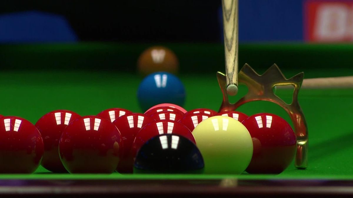 Snooker World Championship - What a shot from Gary Wilson