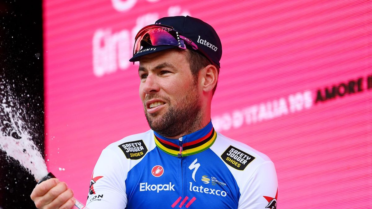 Mark Cavendish of United Kingdom and Team Quick-Step - Alpha Vinyl celebrates winning the stage on the podium ceremony after the 105th Giro d'Italia 2022, Stage 3 a 201km stage from Kaposvár to Balatonfüred