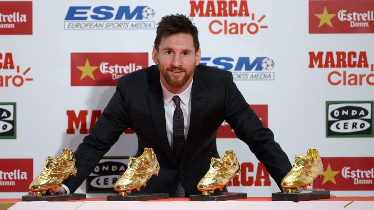 Lionel Messi avec ses 4 Souliers d'Or