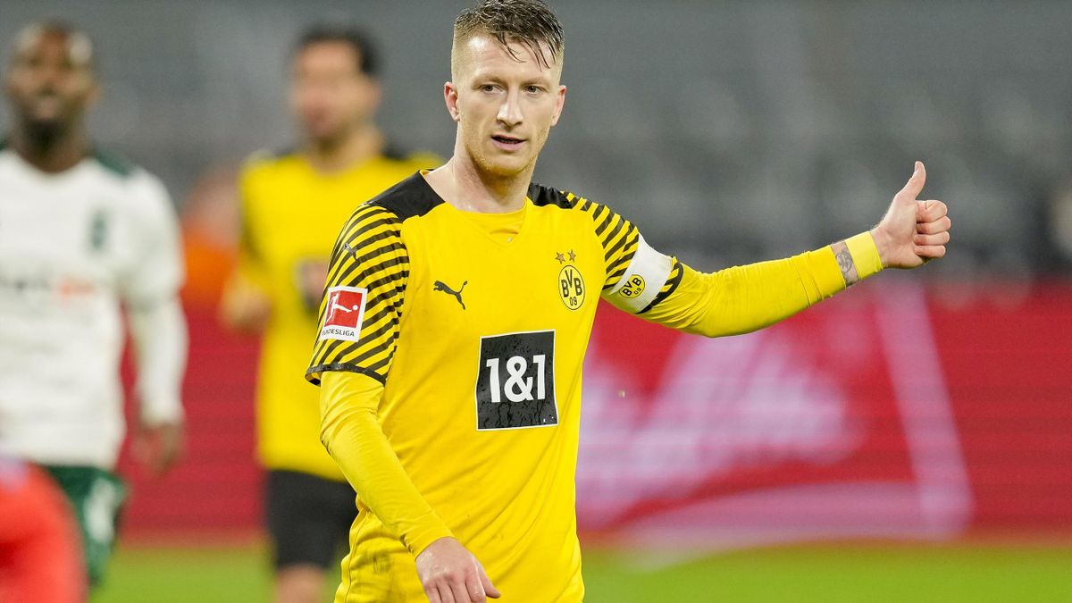 Marcos Reus inspires Borussia Dortmund to crush Borussia Monchengladbach to  stay in Bundesliga hunt - Eurosport