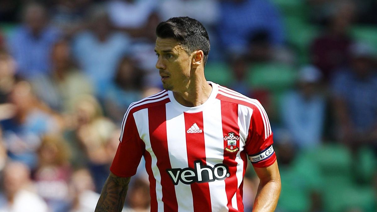 Paper Round: Manchester United target Southampton's Jose Fonte - Eurosport