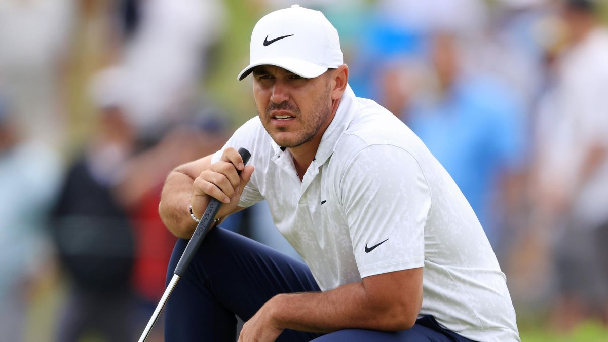 Brooks Koepka of the United States prepares to putt on the 11th green during the first round of the 2021 U.S. Open at Torrey Pines Golf Course (South Course) on June 17, 2021 in San Diego, California.
