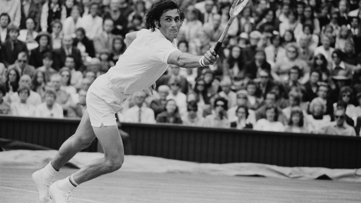 Awkward Almighty triangle DORdeSPORT 48 de ani de la prima finală de Grand Slam a lui Ilie Năstase,  la Wimbledon - Eurosport