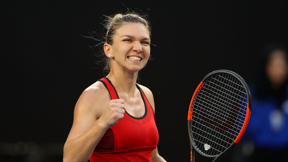 Simona Halep wins her second round match against Eugenie Bouchard