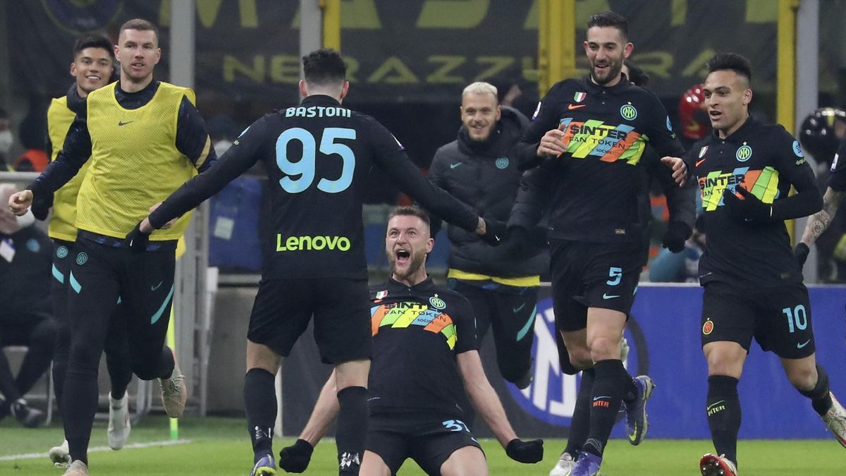 Milan Skriniar esulta dopo il gol del 2-1, Inter-Lazio, Getty Images
