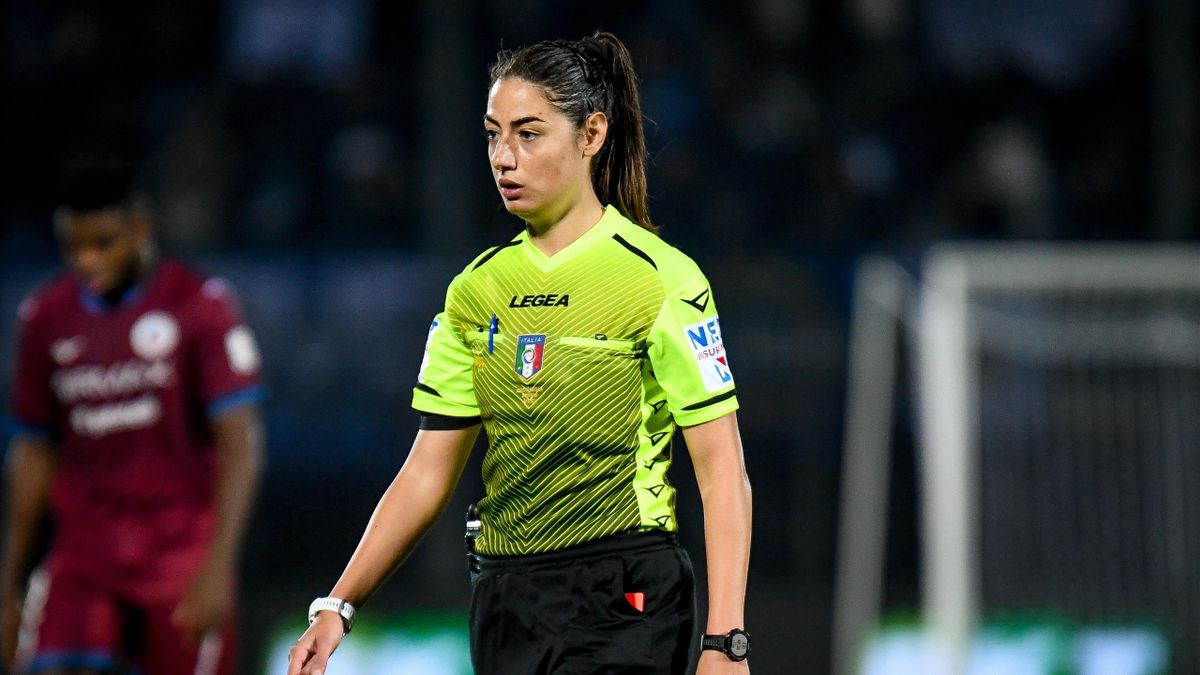 The referee of the match Maria Sole Ferrieri Caputi during the Italian Football Championship League BKT AS Cittadella vs SPAL on October 17, 2021 at the Pier Cesare Tombolato stadium in Cittadella (PD), Italy (Photo by Ettore Griffoni/LiveMedia/NurPhoto v