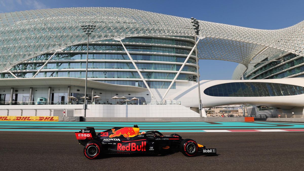 Max Verstappen im Red Bull im Training zum Großen Preis von Abu Dhabi